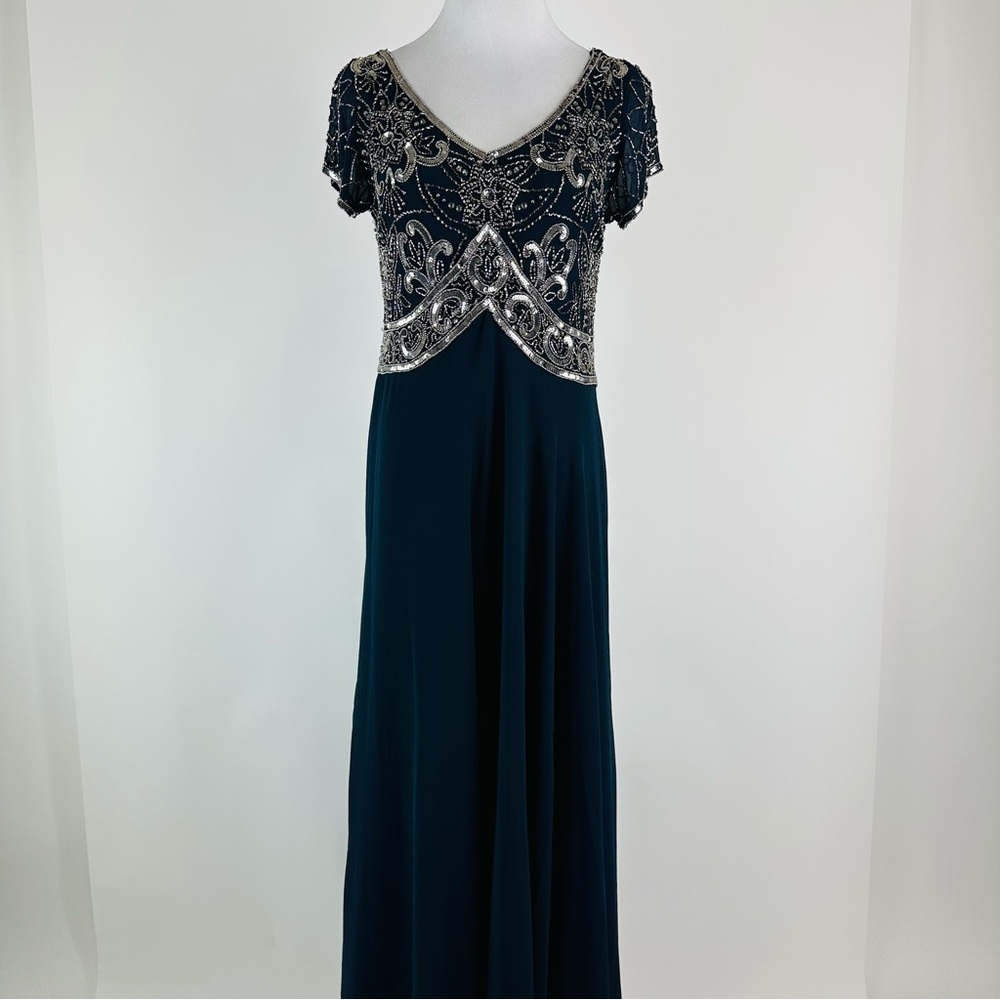 JKARA Beaded Sequin Evening Gown Size 6